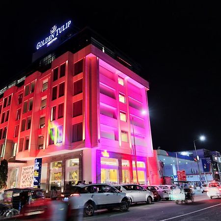 Golden Tulip Essential Jaipur Hotel Exterior foto